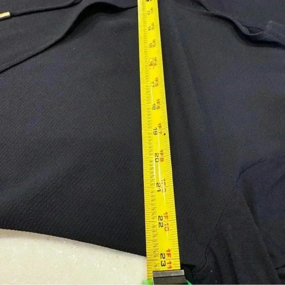 Michael Kors Women’s Blouse Size Large Navy Blue Cross Over Front Long Sleeves - Picture 5 of 8